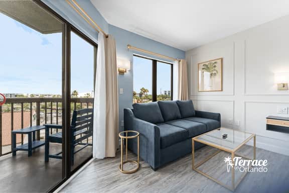 Garden View Balcony King Studio, 3408 (Deluxe)